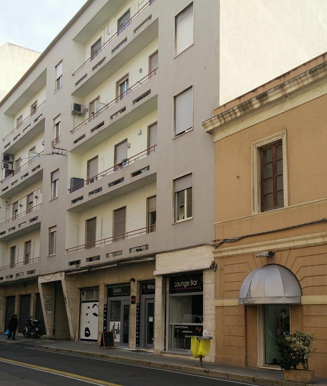 Отель Al Porto Di Кальяри Экстерьер фото